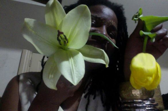 almost forgot. my moms favorite-Lilly flower. and tulip for the ancestors. 